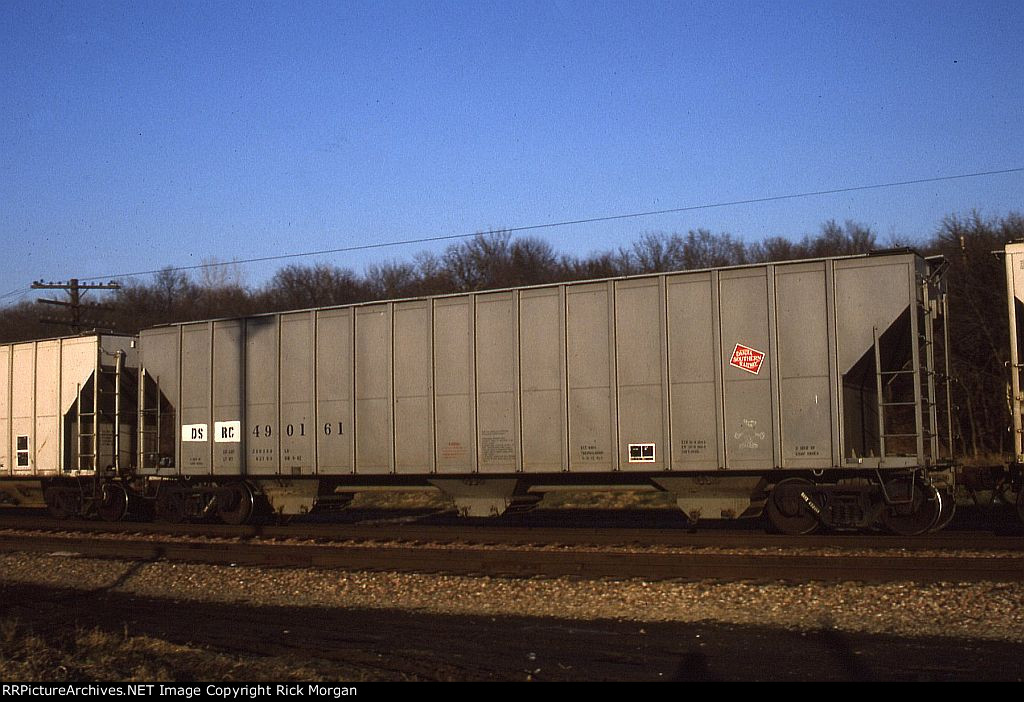 Dakota Southern Covered Hopper 490161
