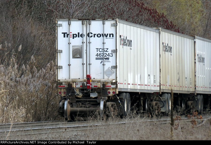 TCSZ 467243 at the rear of train 144