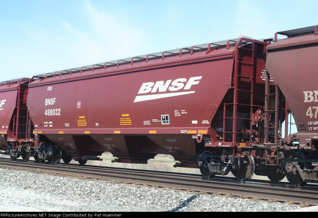 BNSF 488032