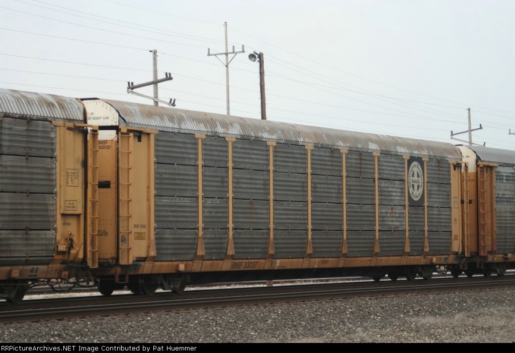 BNSF 300137