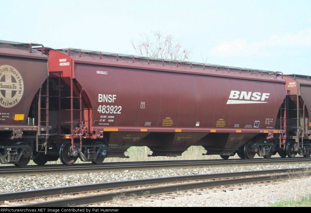 BNSF 483922