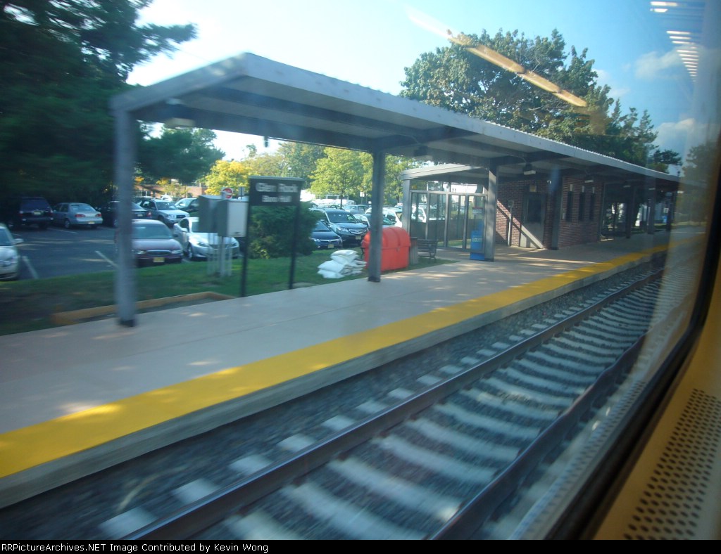 Glen Rock-Boro Hall station