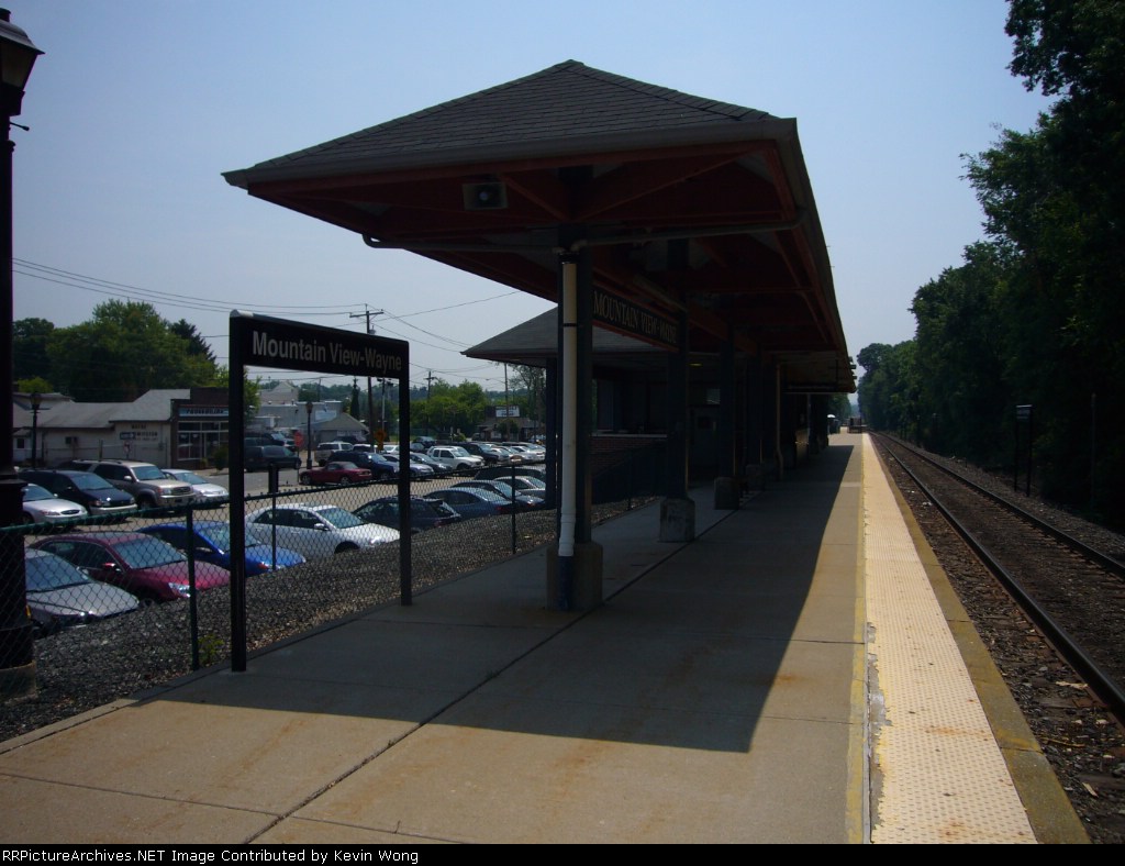 Mountain View-Wayne station