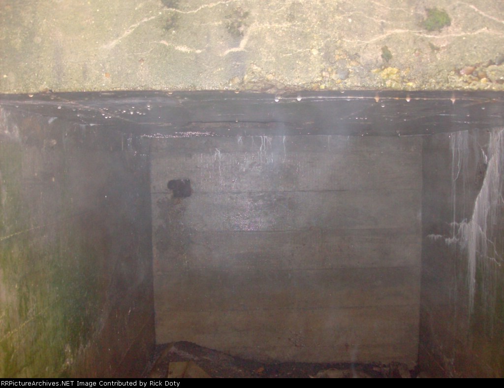 Foundation to unknown structure near former CNW