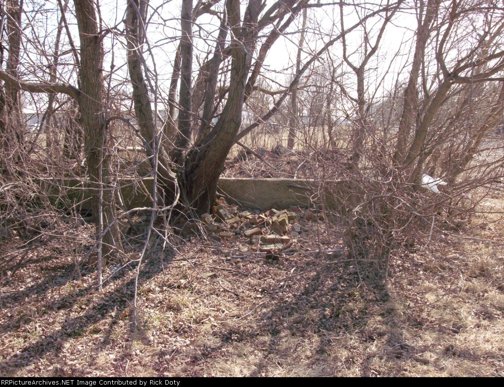 Foundation to NYC interlocking Litchfield Ill.