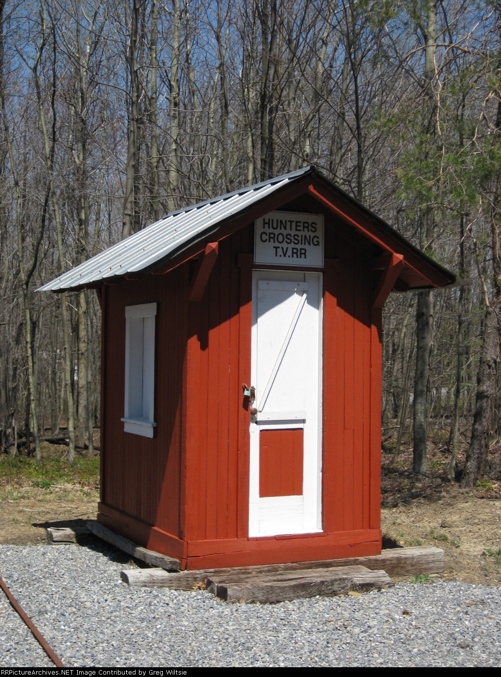 Hunters Crossing T.V. RR Building at Bucksgahuda and Western