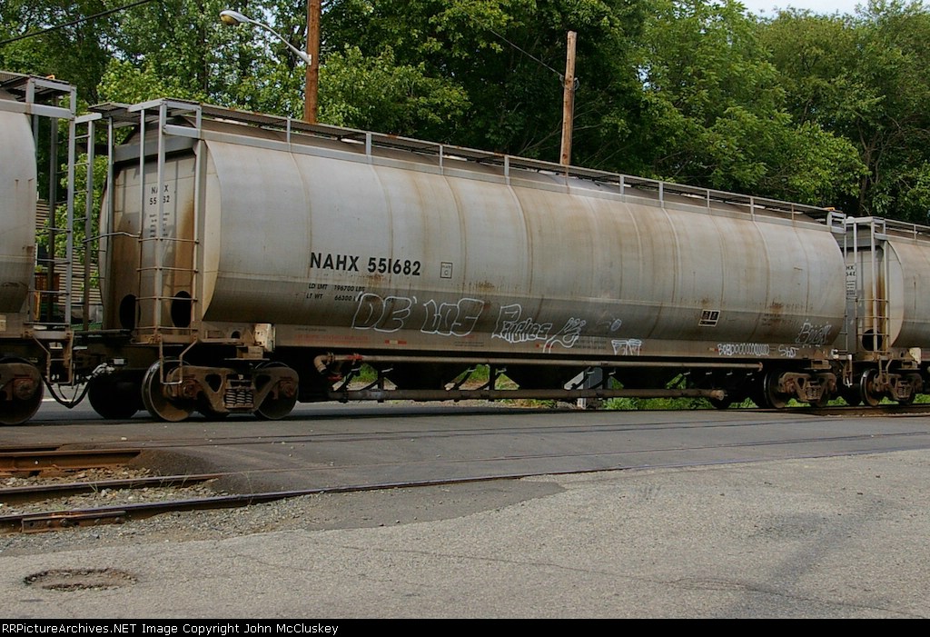 NAHX 551682