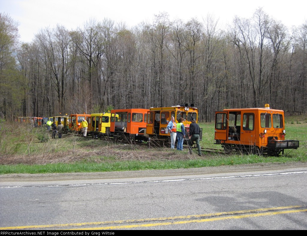 The cars bunch up at the crossing of Route 66