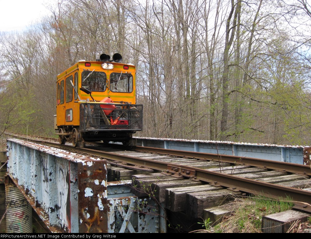 Another A car pass over the bridge