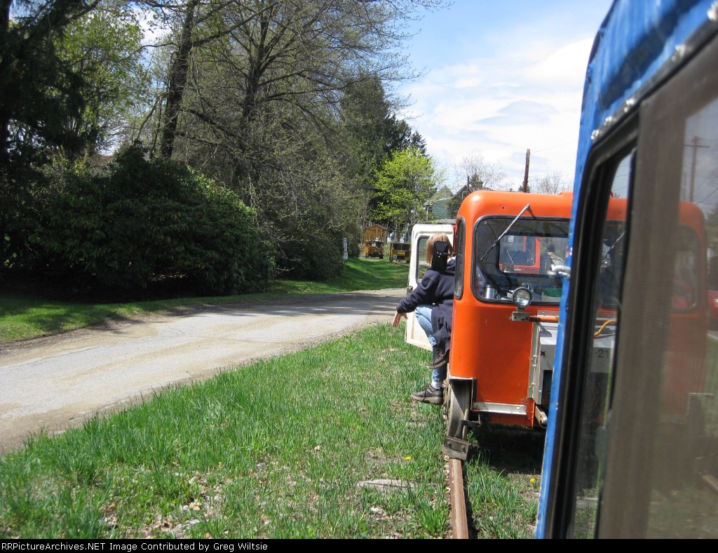 Some of the cars start to back down the wye to the Kane yard