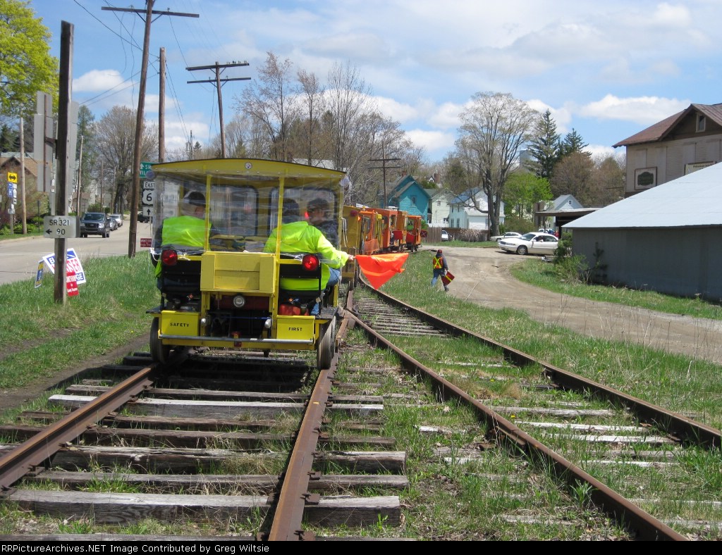 After lunch, the cars head out back towards Marienville