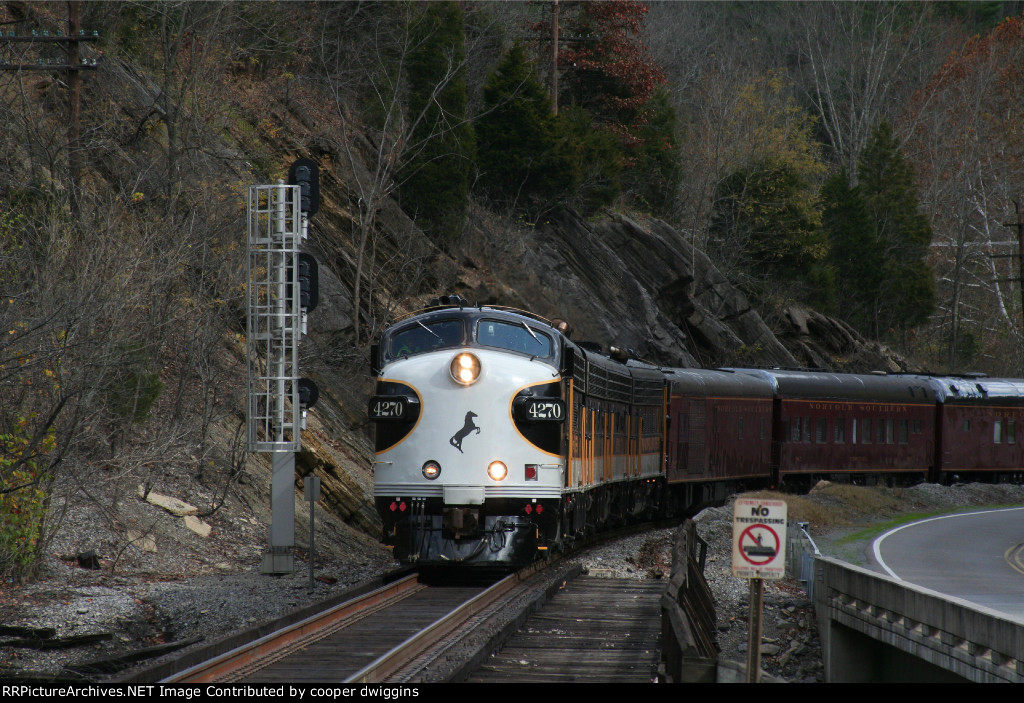 955 WB on the Clinch Valley