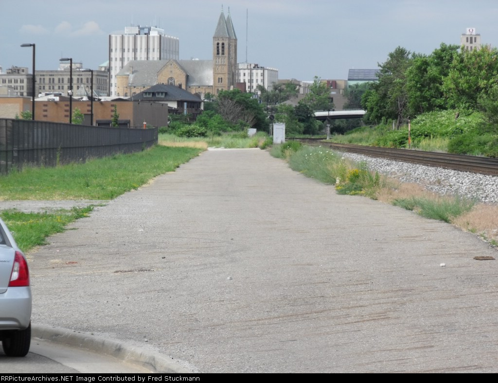 Former EL eastbound view toward Exchange St. bridge.