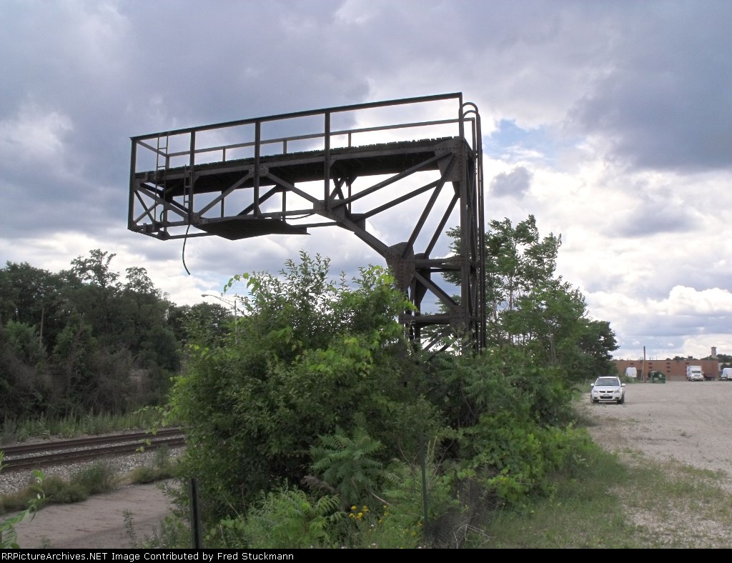 EL signal bridge at Exchange St.