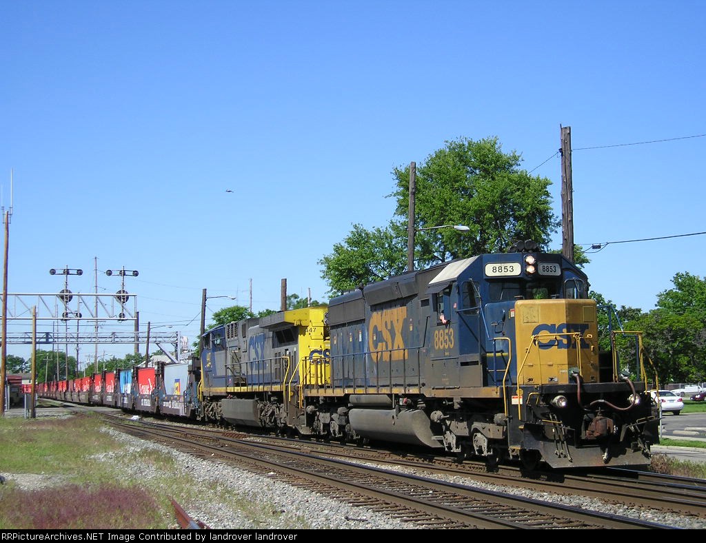 CSXT 8853