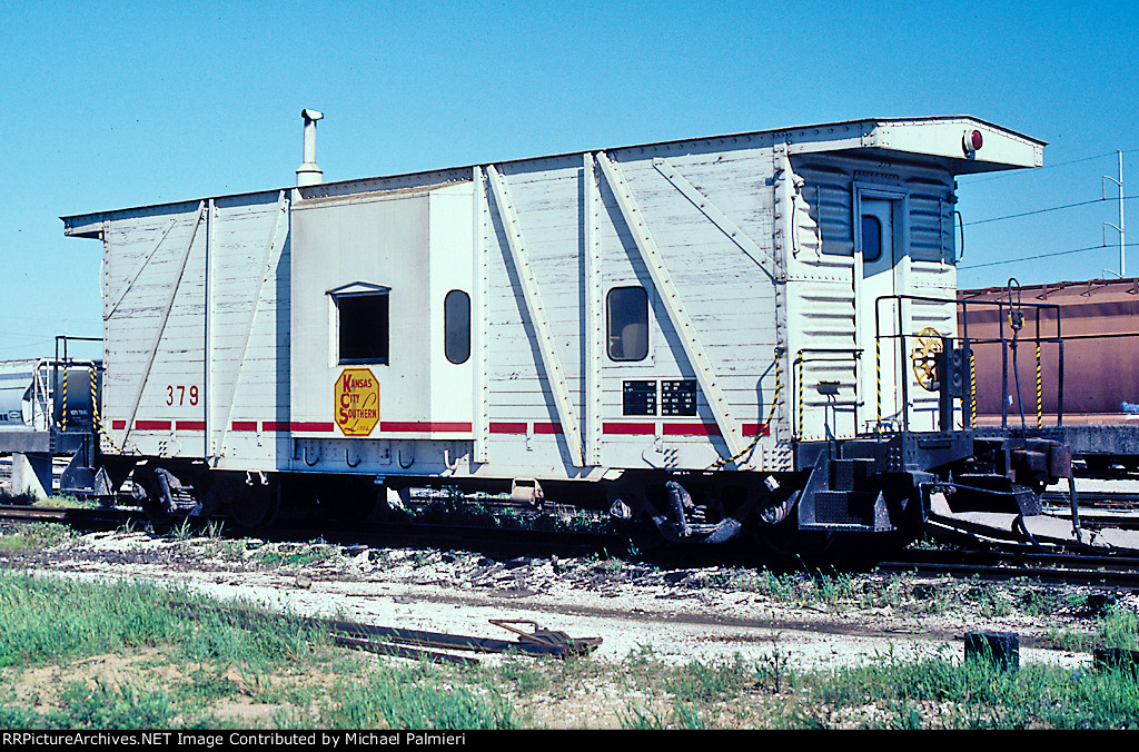 KCS caboose 379