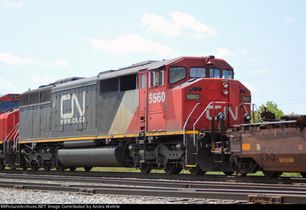 CN 5560 is third in the nice EMD lashup on this SB intermodal