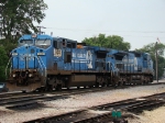 A rare site indeed!!!! A Pair of former "Big Blue" units at Hawthorne yd