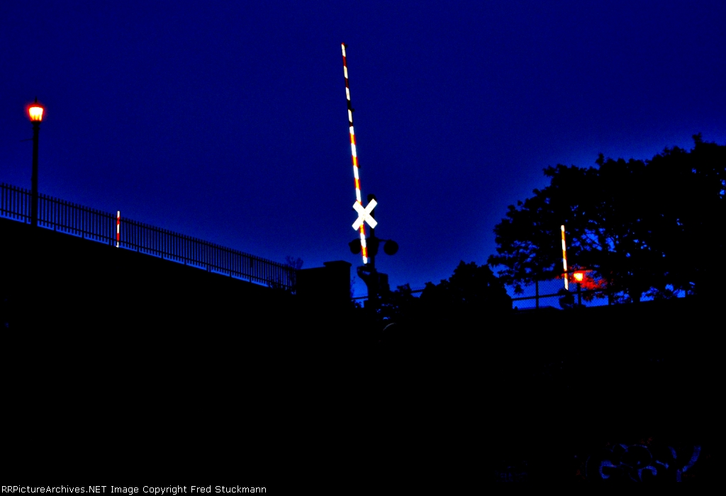 No traffic on the former EL tonight.