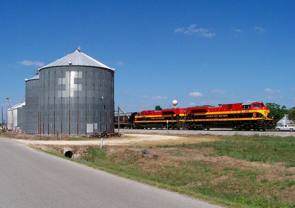 KCS 4052 at Beasley, TX.