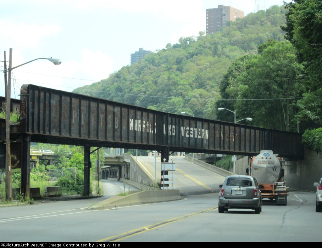 Pittsburgh & West Virginia Railway and Norfolk & Western Railway Bridge