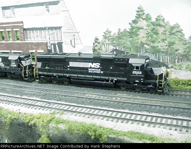 Close up of scratchbuilt NS SD70