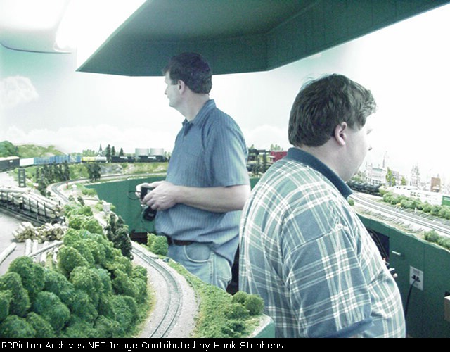 Owner Ray Stephens and Operator Wes Downs working trains on the RS Alabama Division in HO