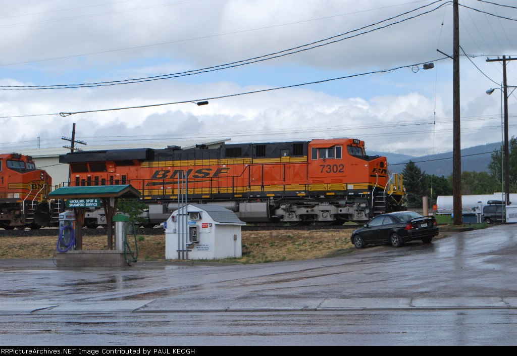 BNSF 7302 side shot as she heads east with a manifest train.