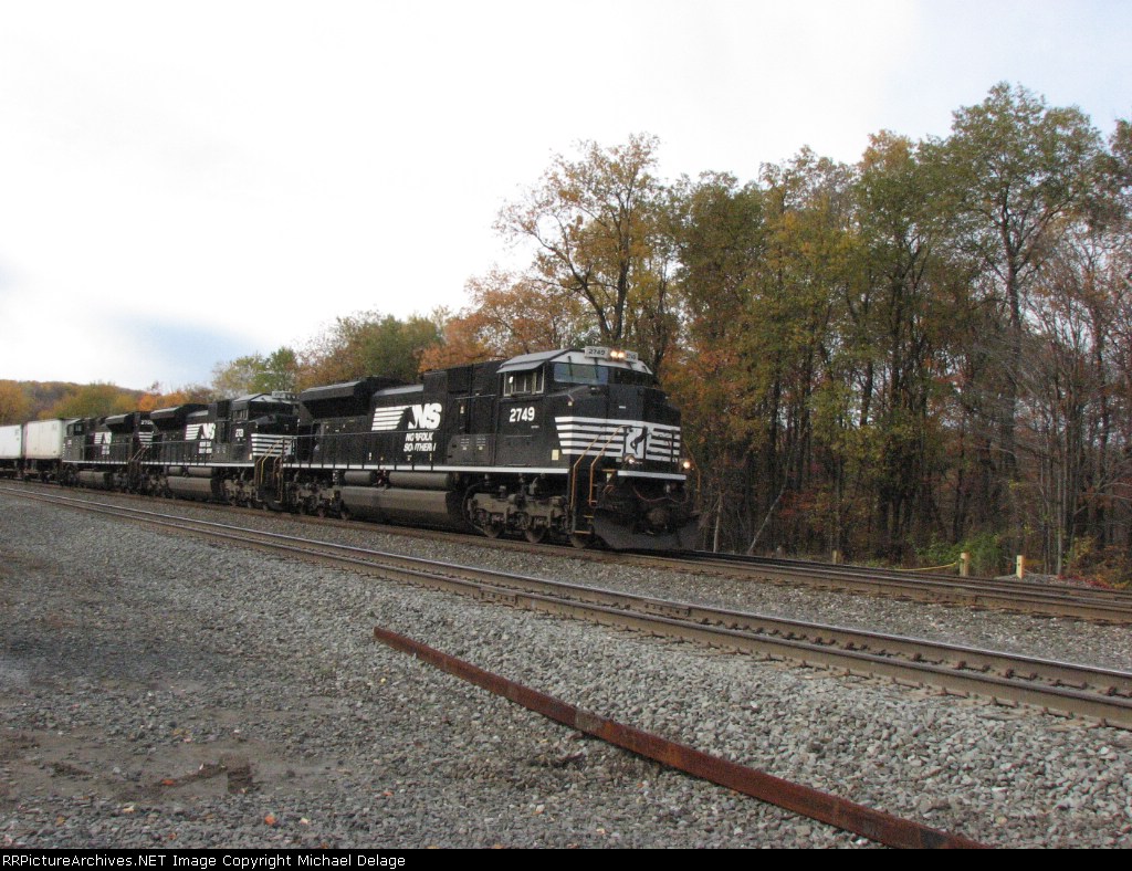 NS 2749