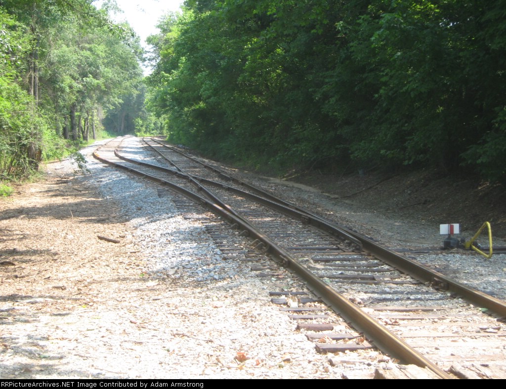 Looking north toward Keithsburg, this new siding ends at that pile of rocks on the left. Anyone know what they put that here let me know please!! Thanks!