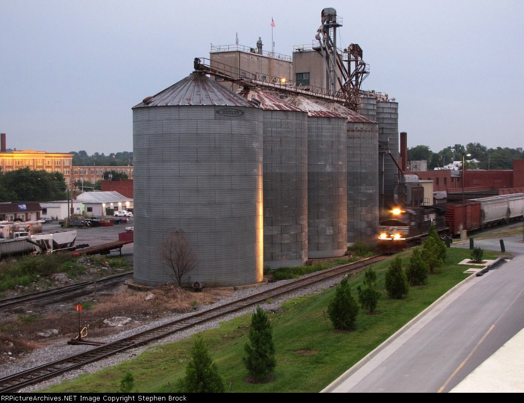 V93 along side the Valley Co-Op