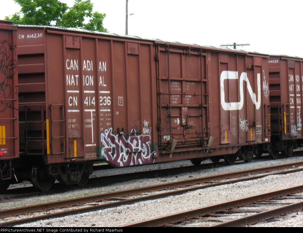 CN 414236