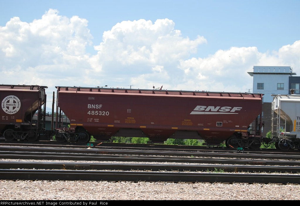BNSF 485320