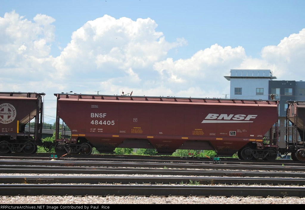 BNSF 484405