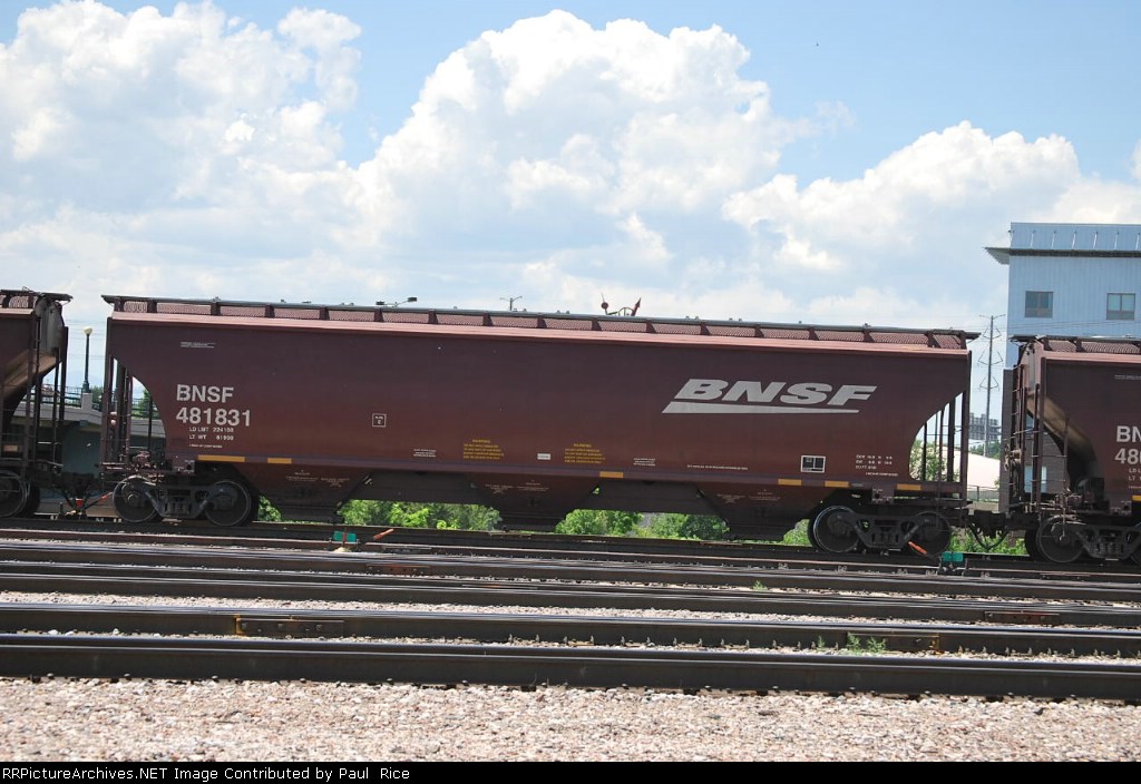 BNSF 481831