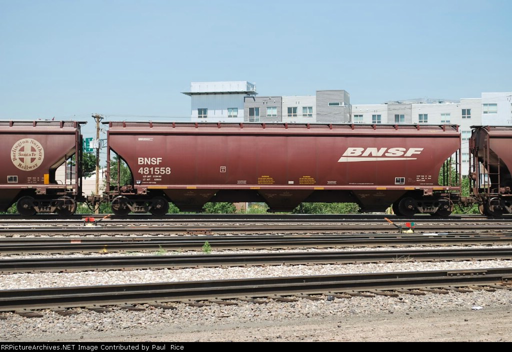 BNSF 481558