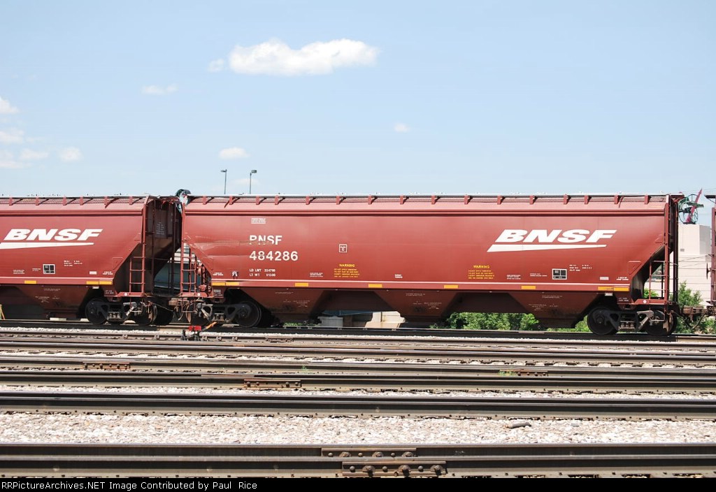 BNSF 484286