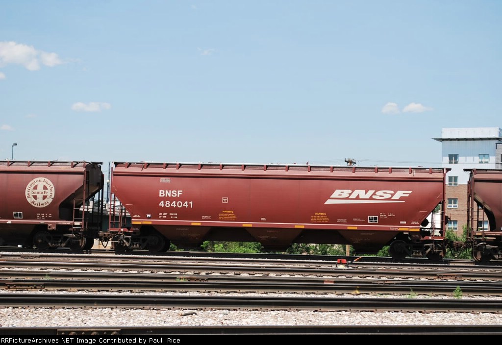 BNSF 484041