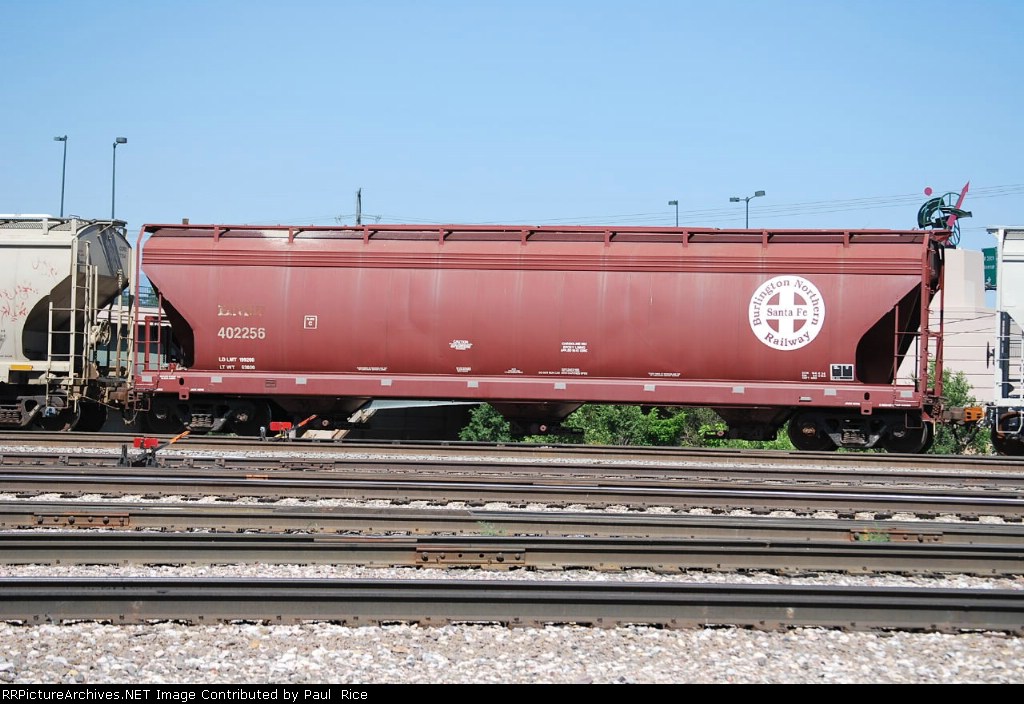BNSF 402256