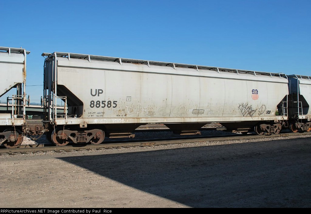 UP 88585