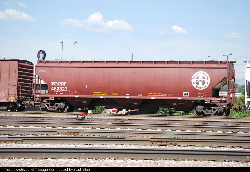 BNSF 450823