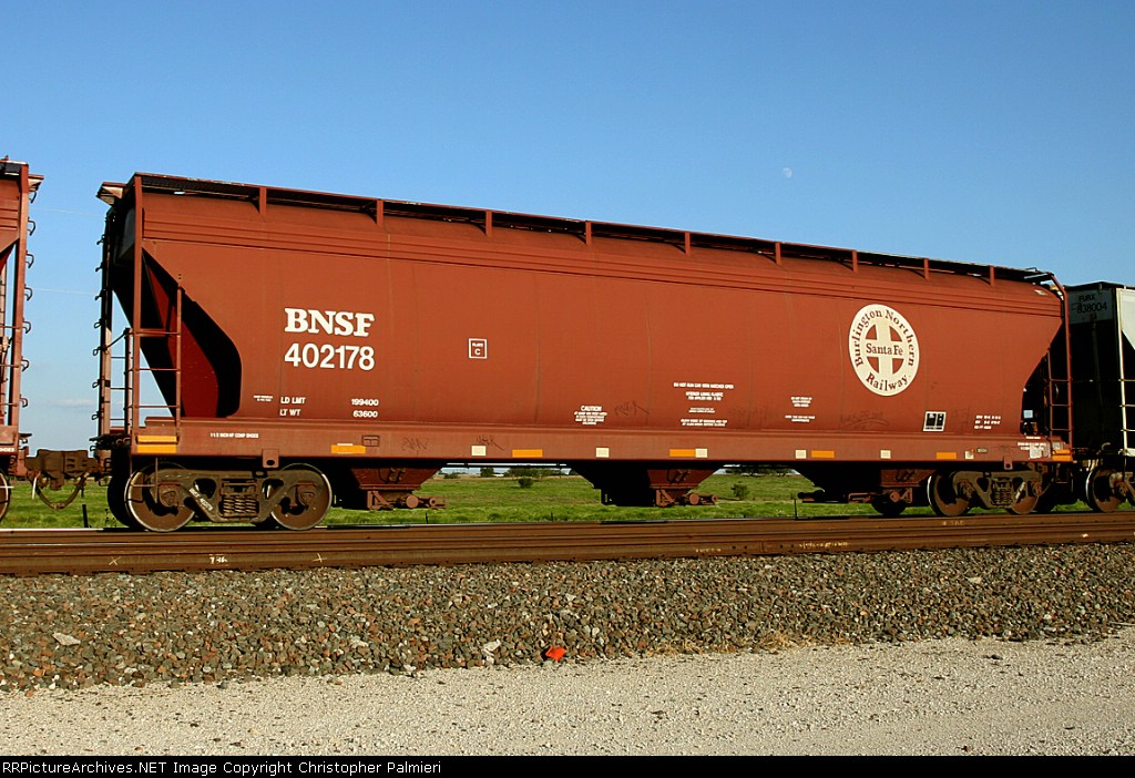 BNSF 402178