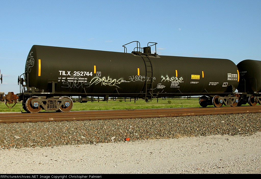 TILX 252744