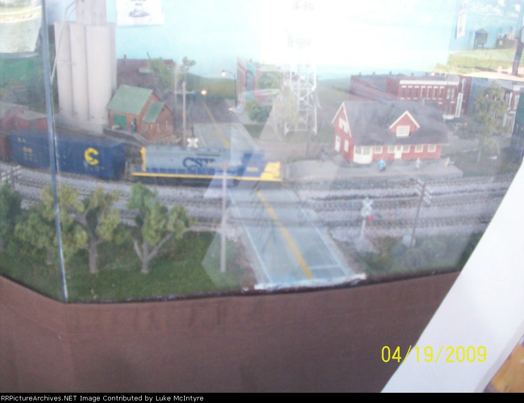 CSX through the crossing