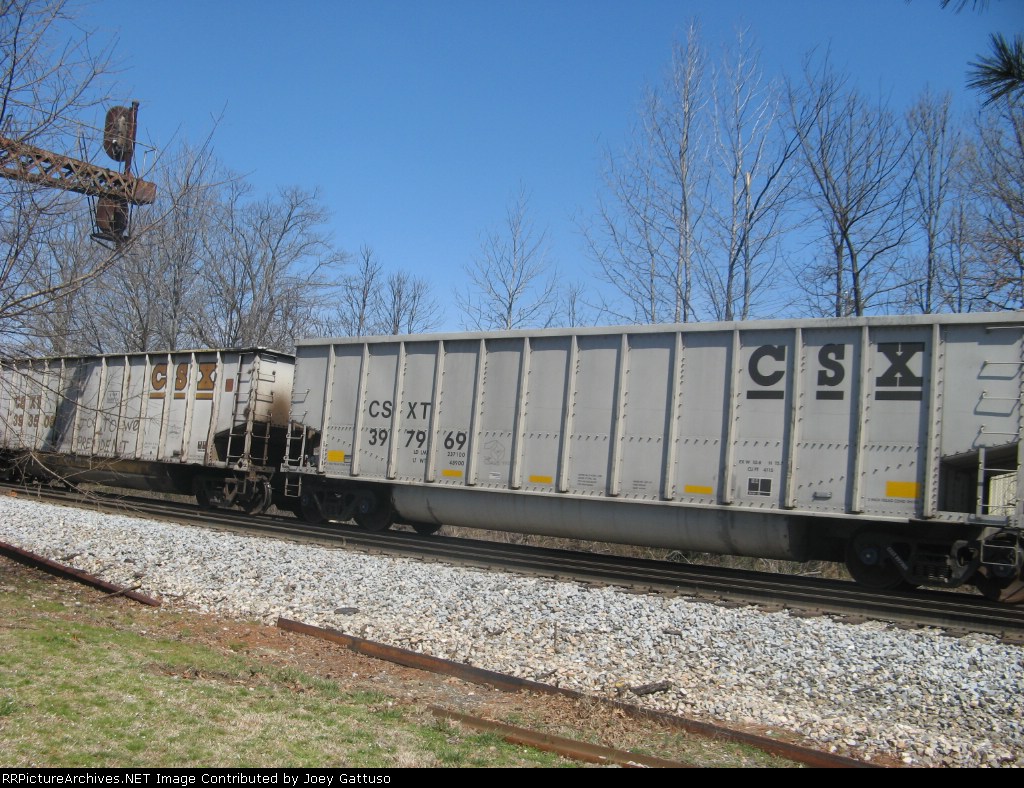 CSXT loaded coal