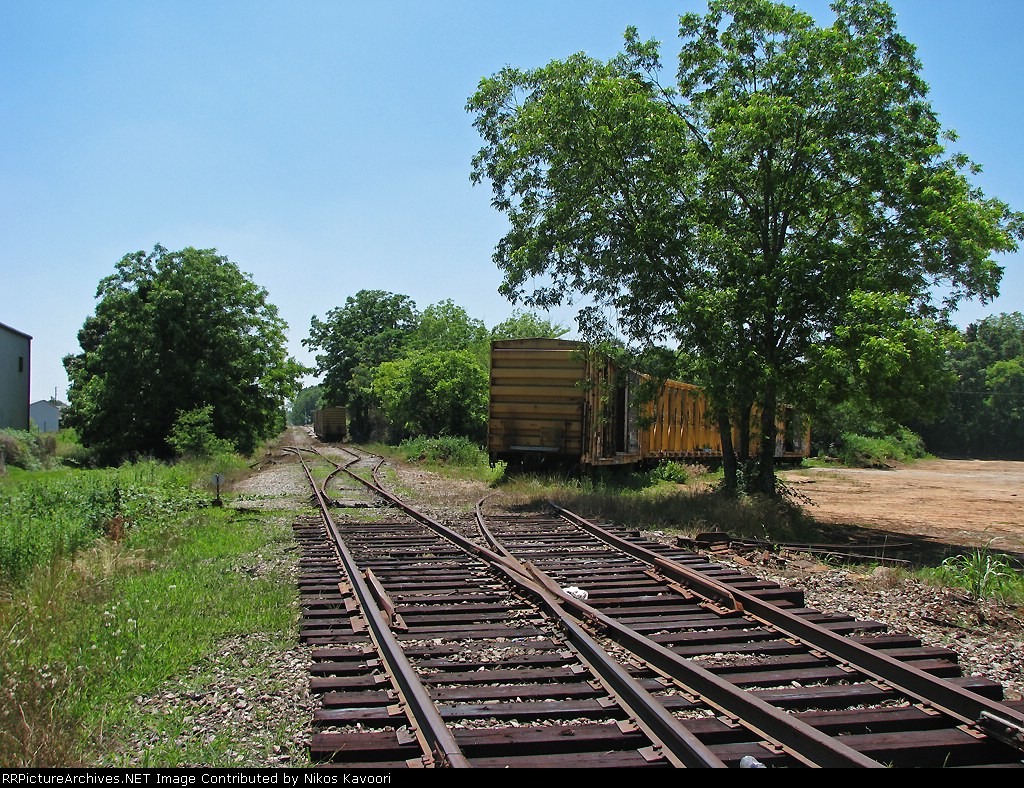Woodyard siding switch