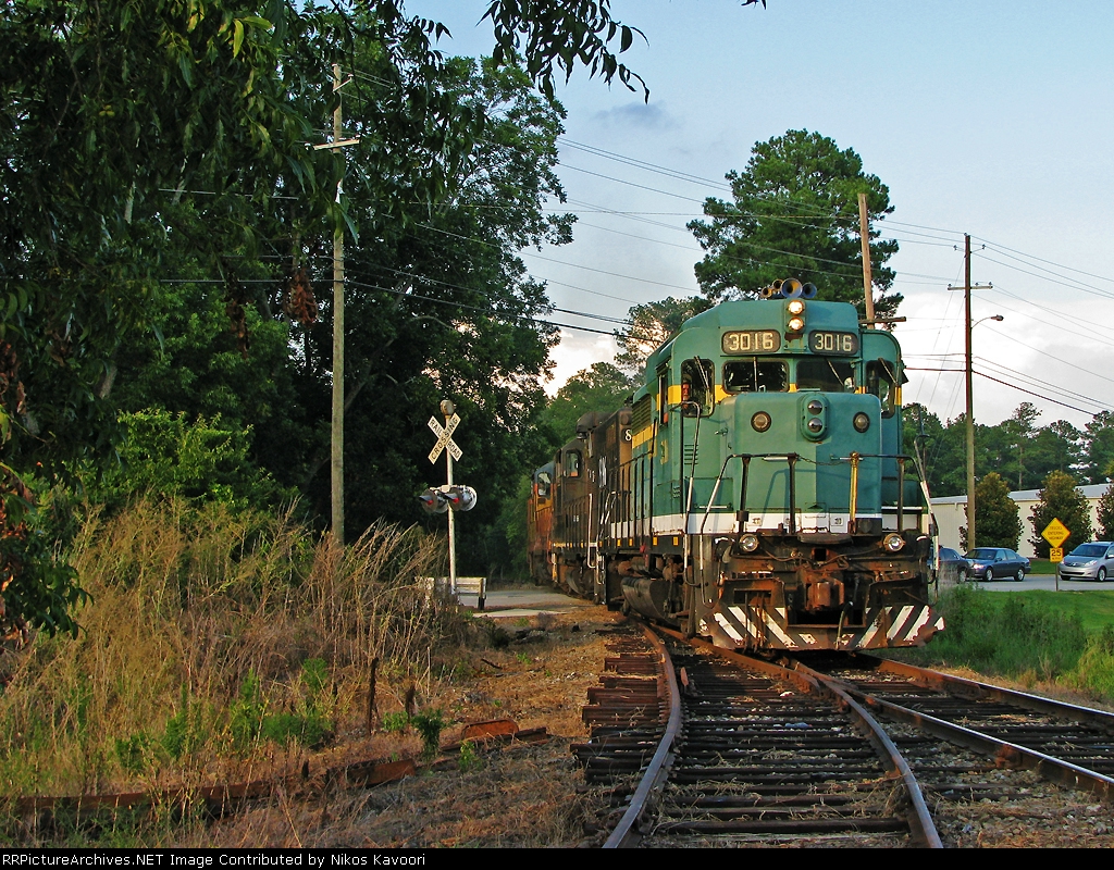 Coming back into town to tie up for the night