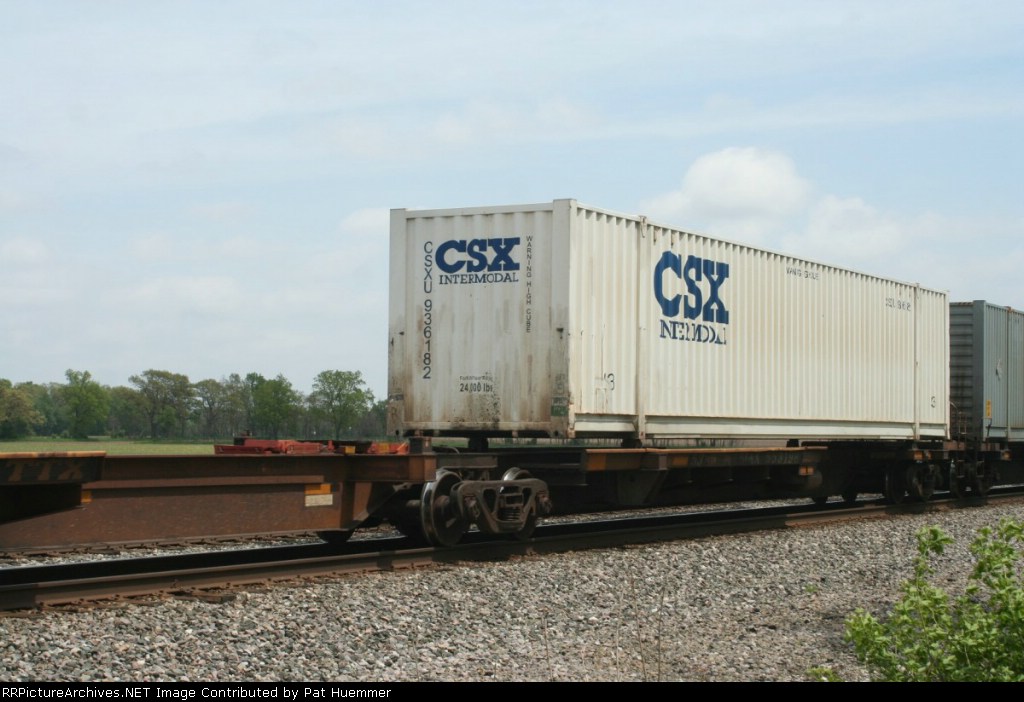 CSXU 936182
