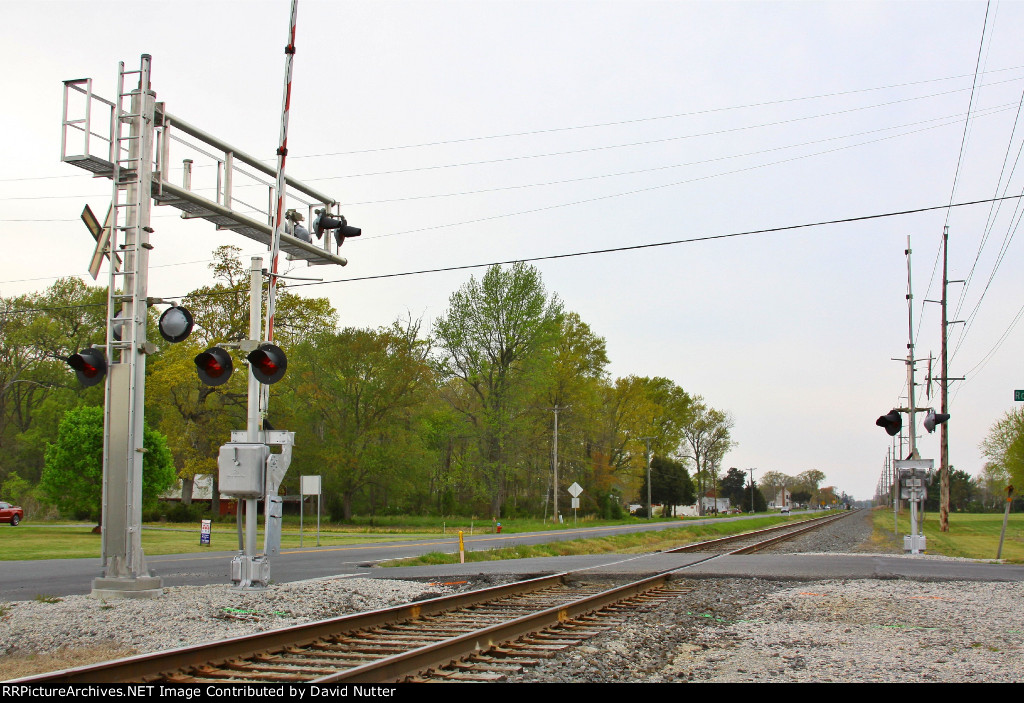 New grade crossing upgrade on Delmarva Secondary