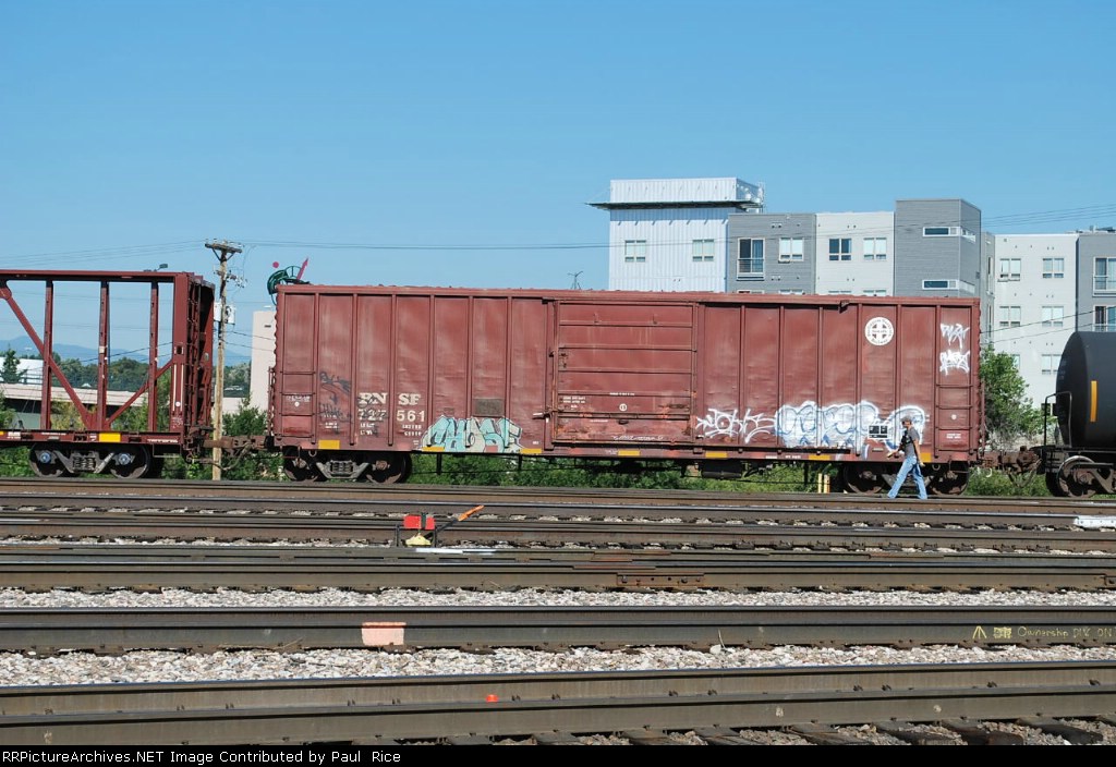 BNSF 727561